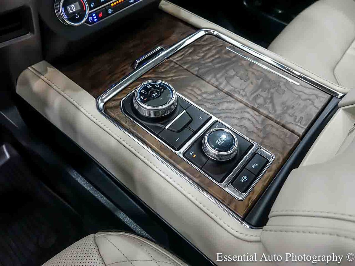 Photo 28 of this Ford Expedition Max