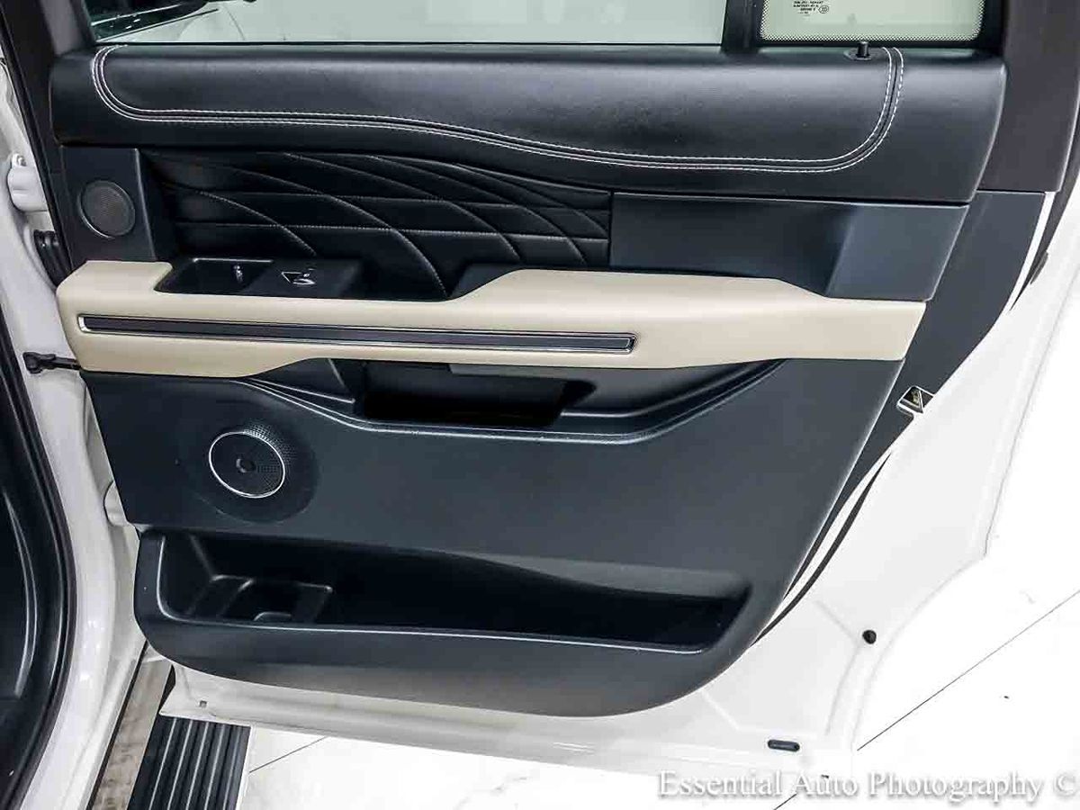 Photo 35 of this Ford Expedition Max