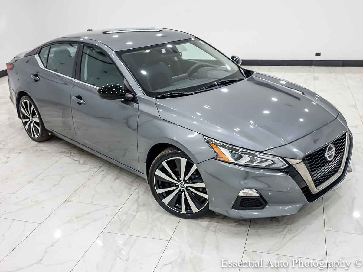 Photo 5 of this Nissan Altima