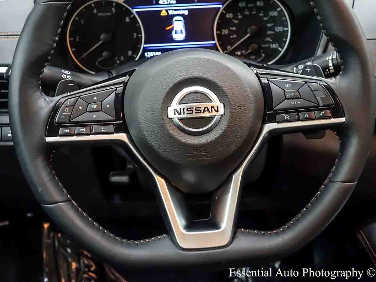 Photo 17 of this Nissan Altima