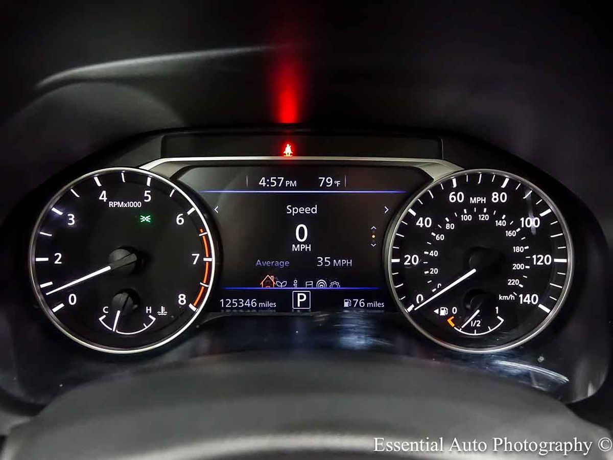 Photo 18 of this Nissan Altima