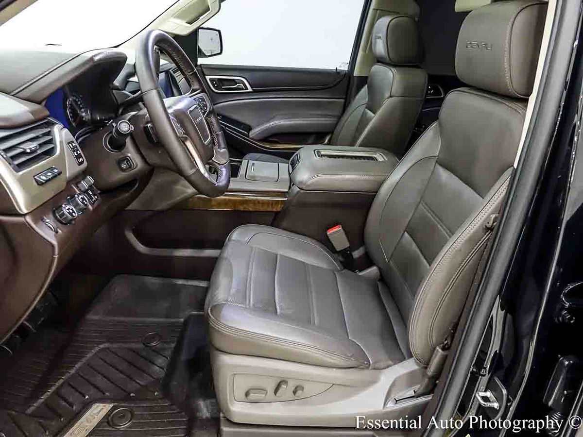 Photo 11 of this GMC Yukon