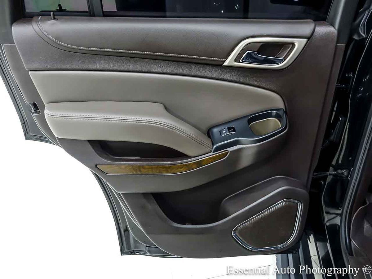 Photo 31 of this GMC Yukon