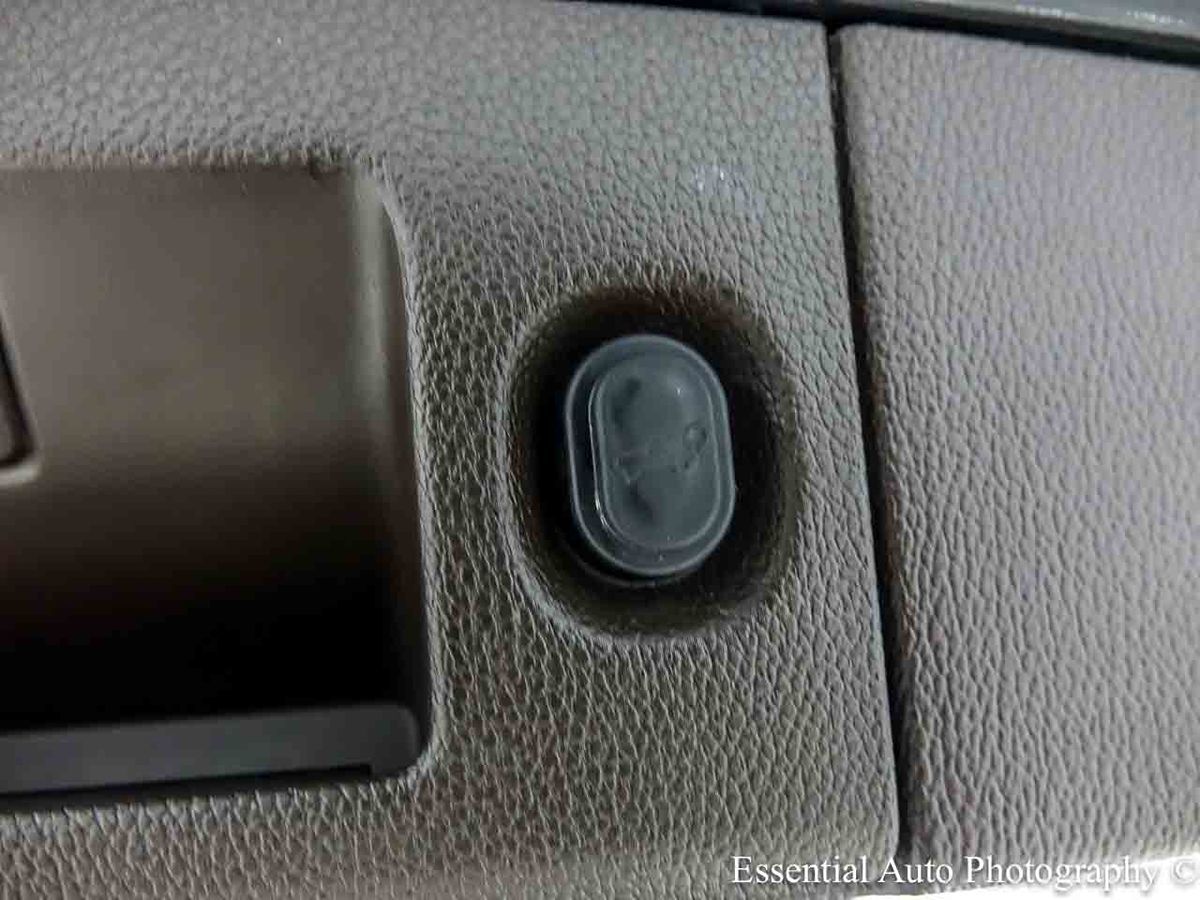 Photo 34 of this GMC Yukon
