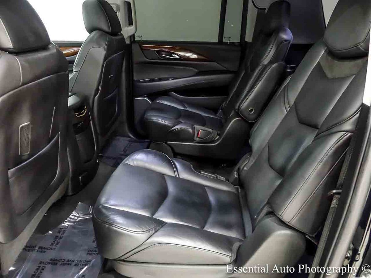 Photo 14 of this Cadillac Escalade ESV