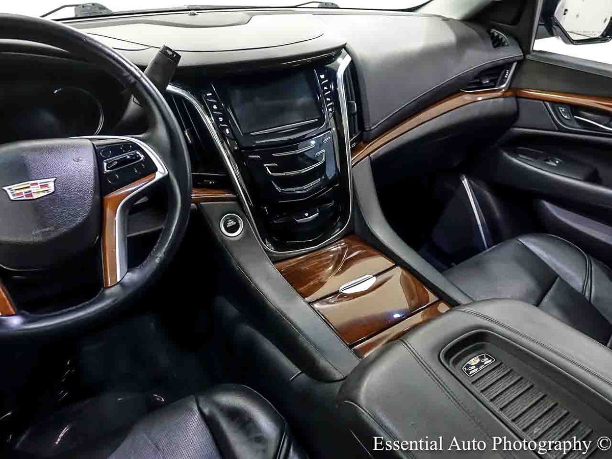 Photo 19 of this Cadillac Escalade ESV