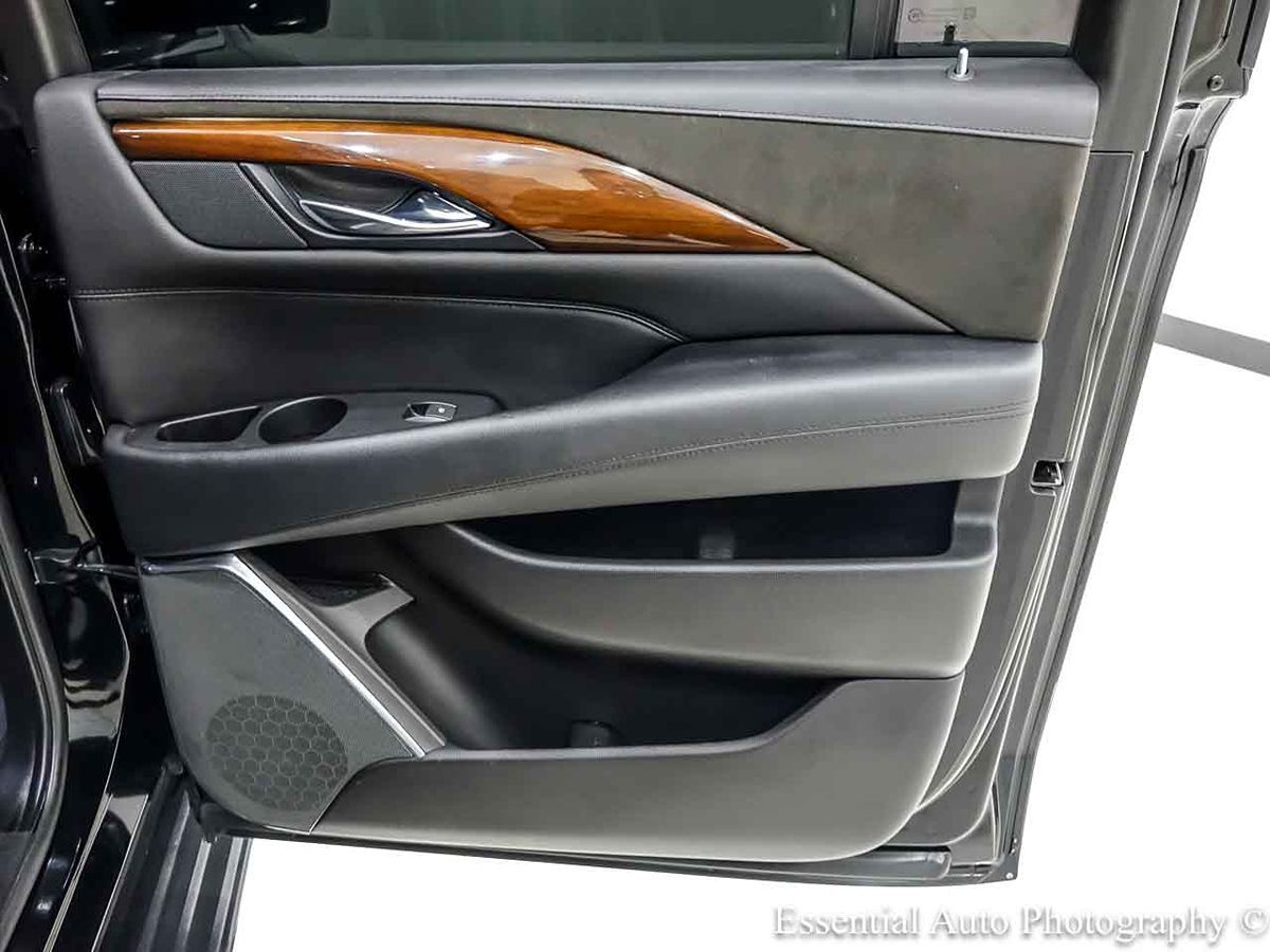 Photo 37 of this Cadillac Escalade ESV