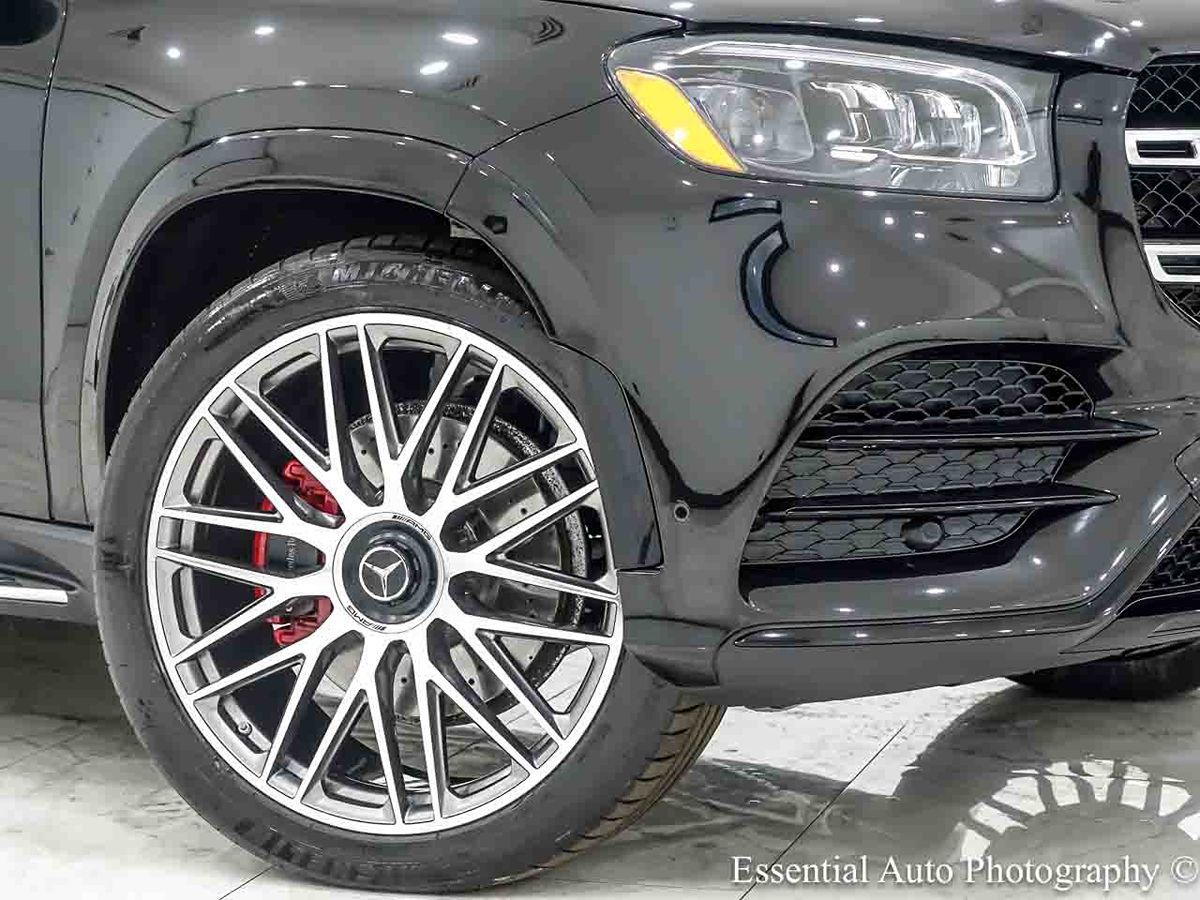 Photo 3 of this Mercedes-Benz GLS 450