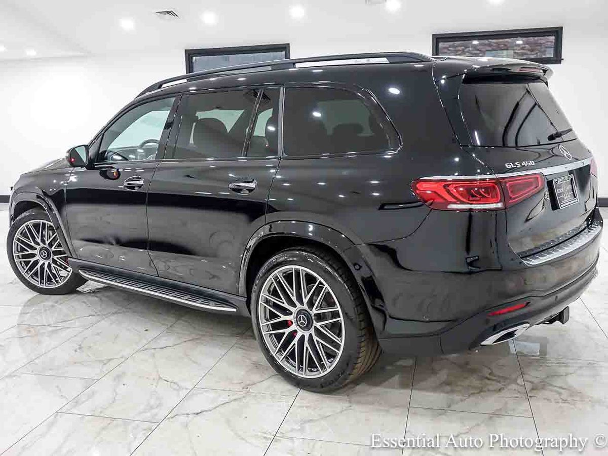 Photo 8 of this Mercedes-Benz GLS 450