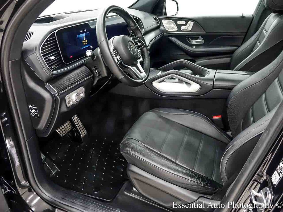 Photo 13 of this Mercedes-Benz GLS 450