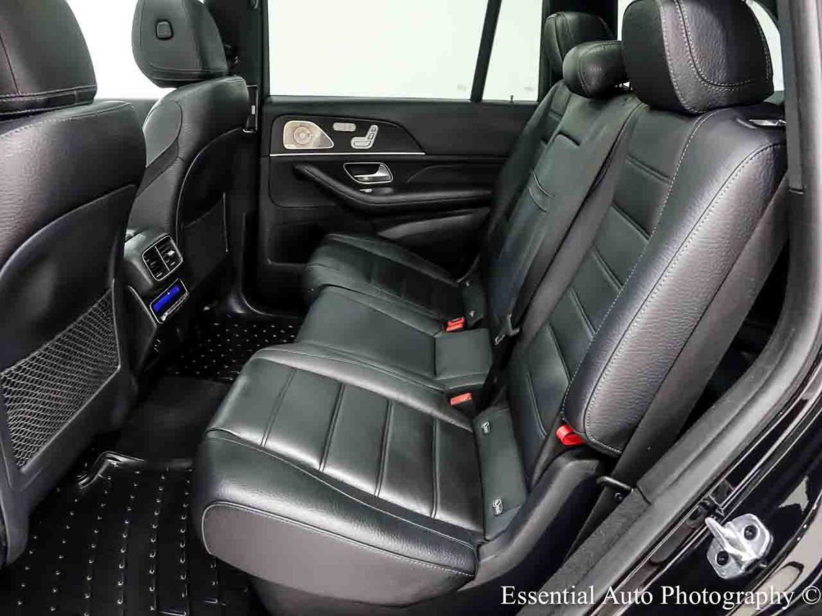 Photo 14 of this Mercedes-Benz GLS 450