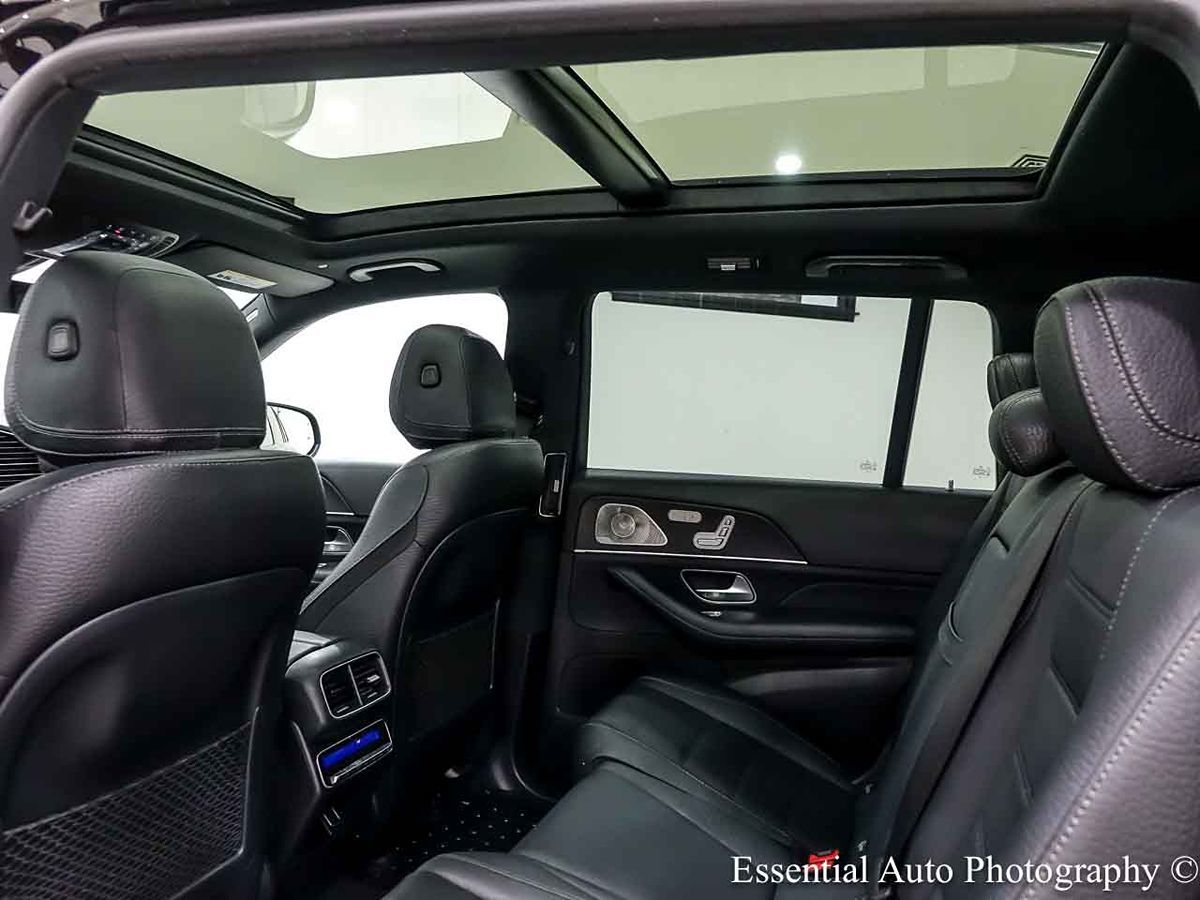 Photo 15 of this Mercedes-Benz GLS 450