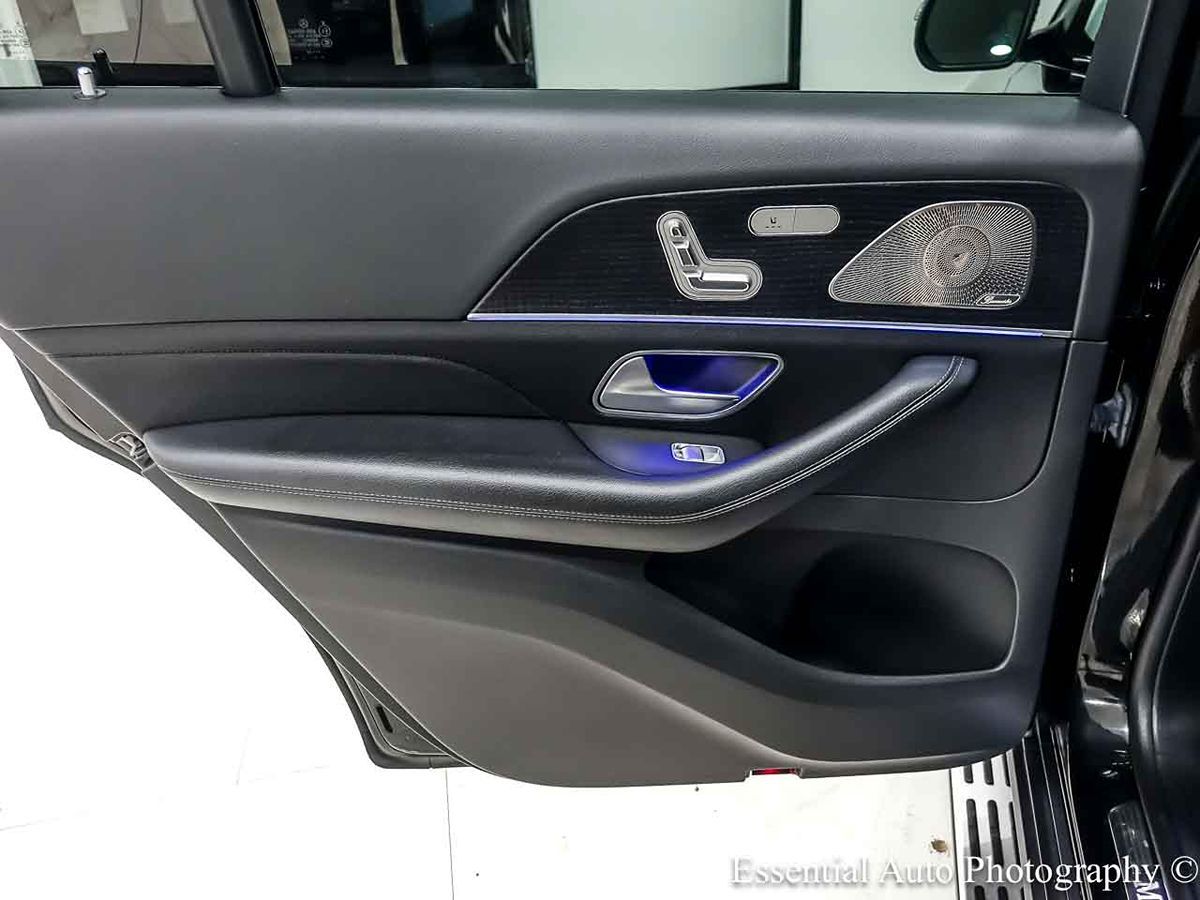 Photo 30 of this Mercedes-Benz GLS 450