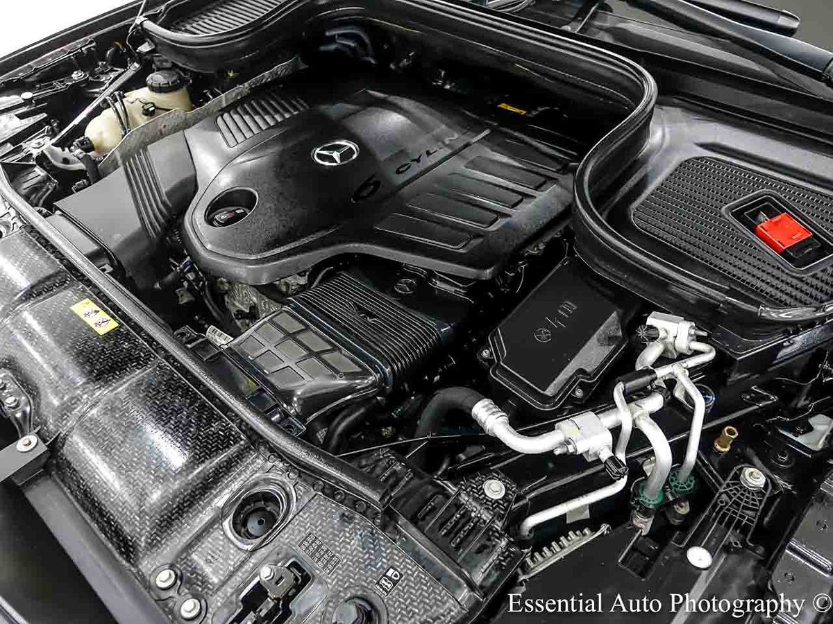 Photo 38 of this Mercedes-Benz GLS 450