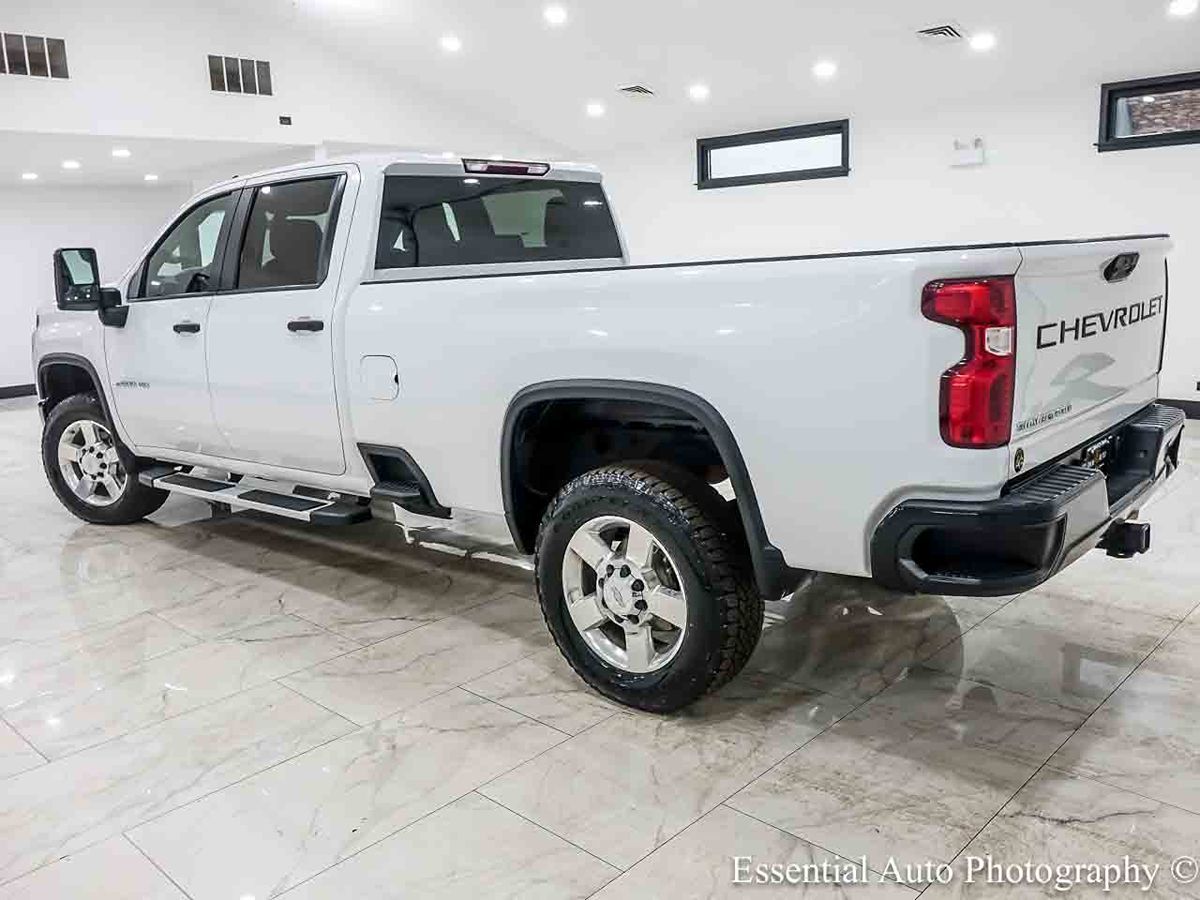 Photo 8 of this Chevrolet Silverado 2500HD