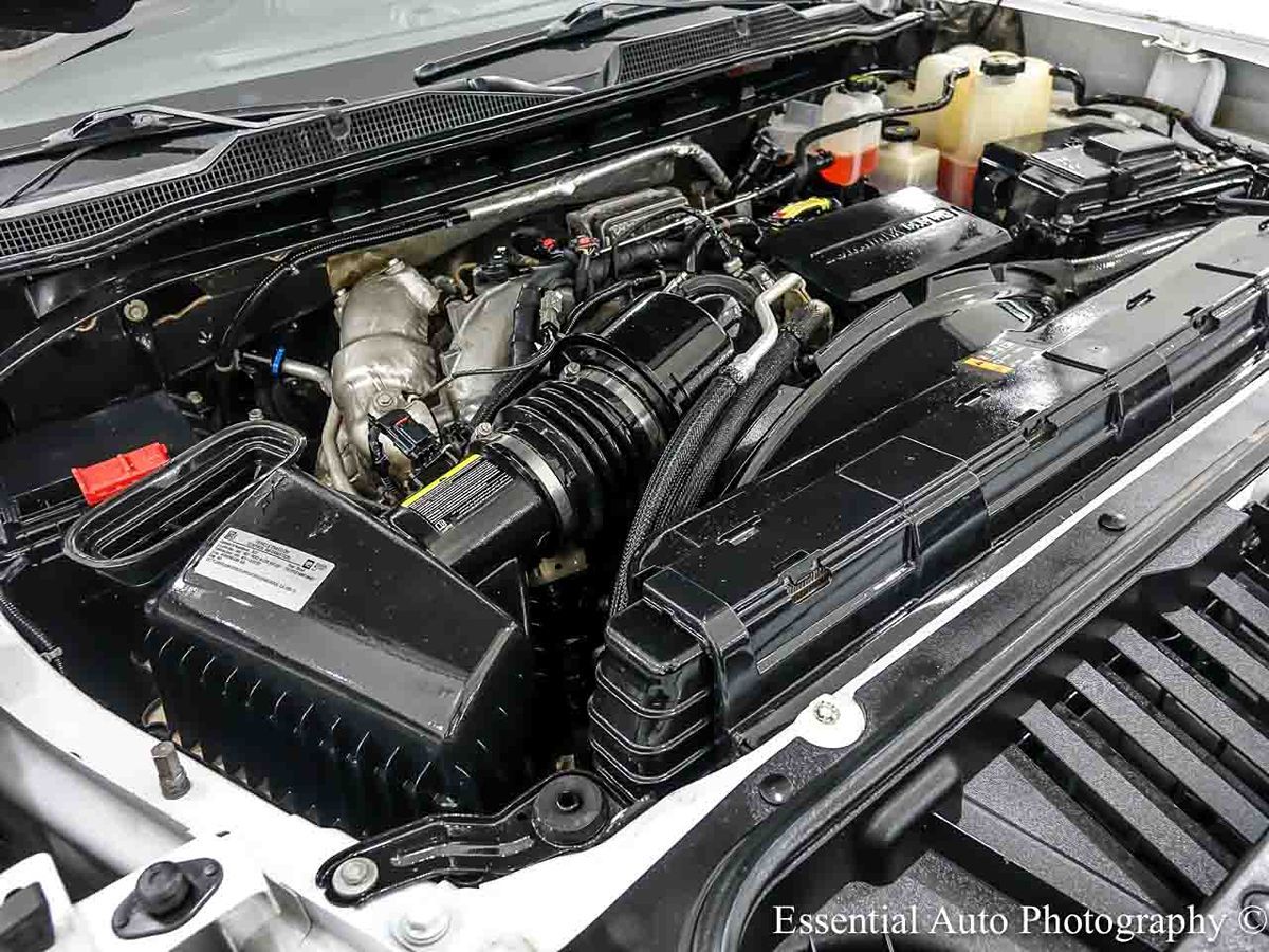Photo 29 of this Chevrolet Silverado 2500HD