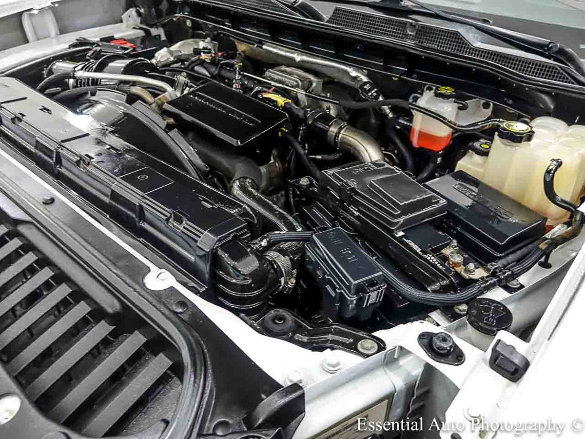 Photo 31 of this Chevrolet Silverado 2500HD