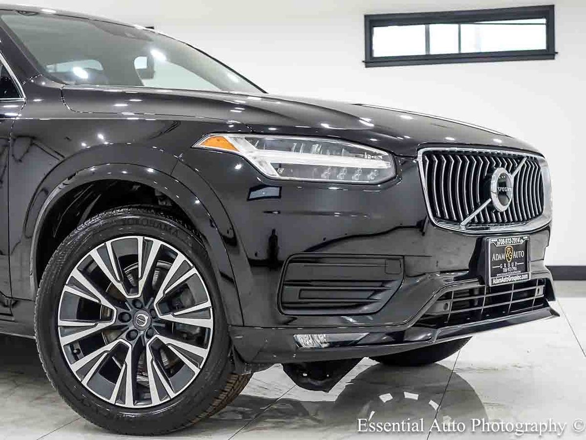 Photo 2 of this Volvo XC90