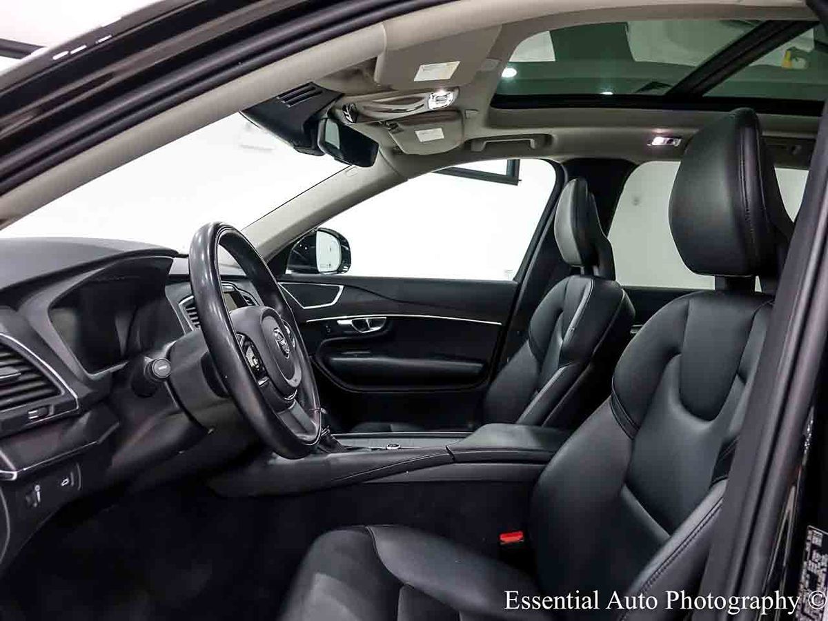 Photo 11 of this Volvo XC90