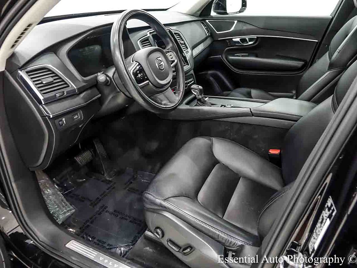 Photo 12 of this Volvo XC90