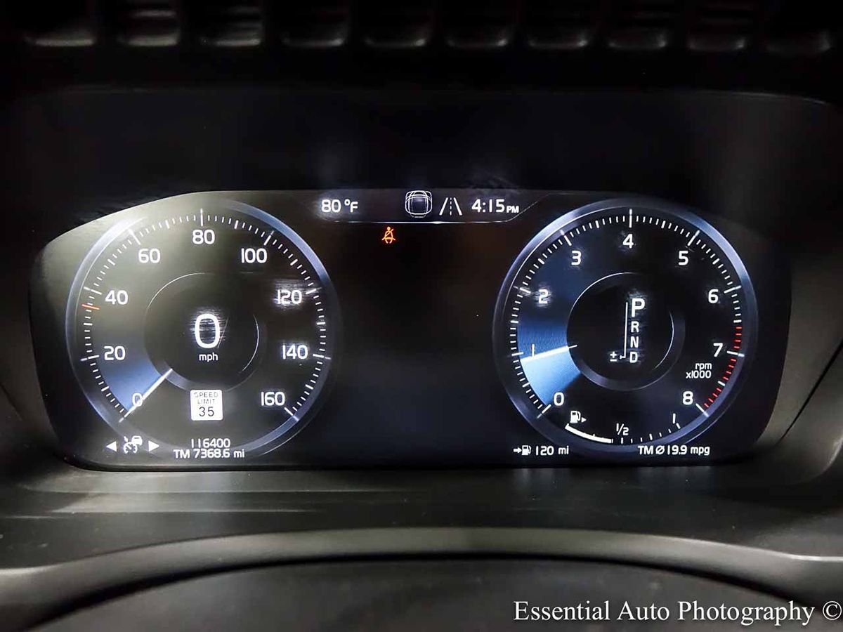 Photo 19 of this Volvo XC90
