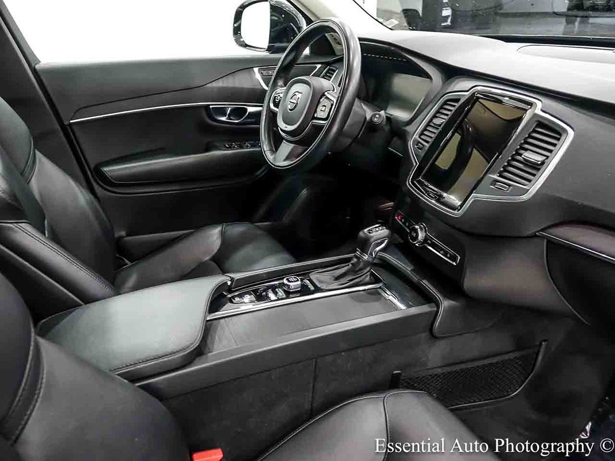 Photo 32 of this Volvo XC90