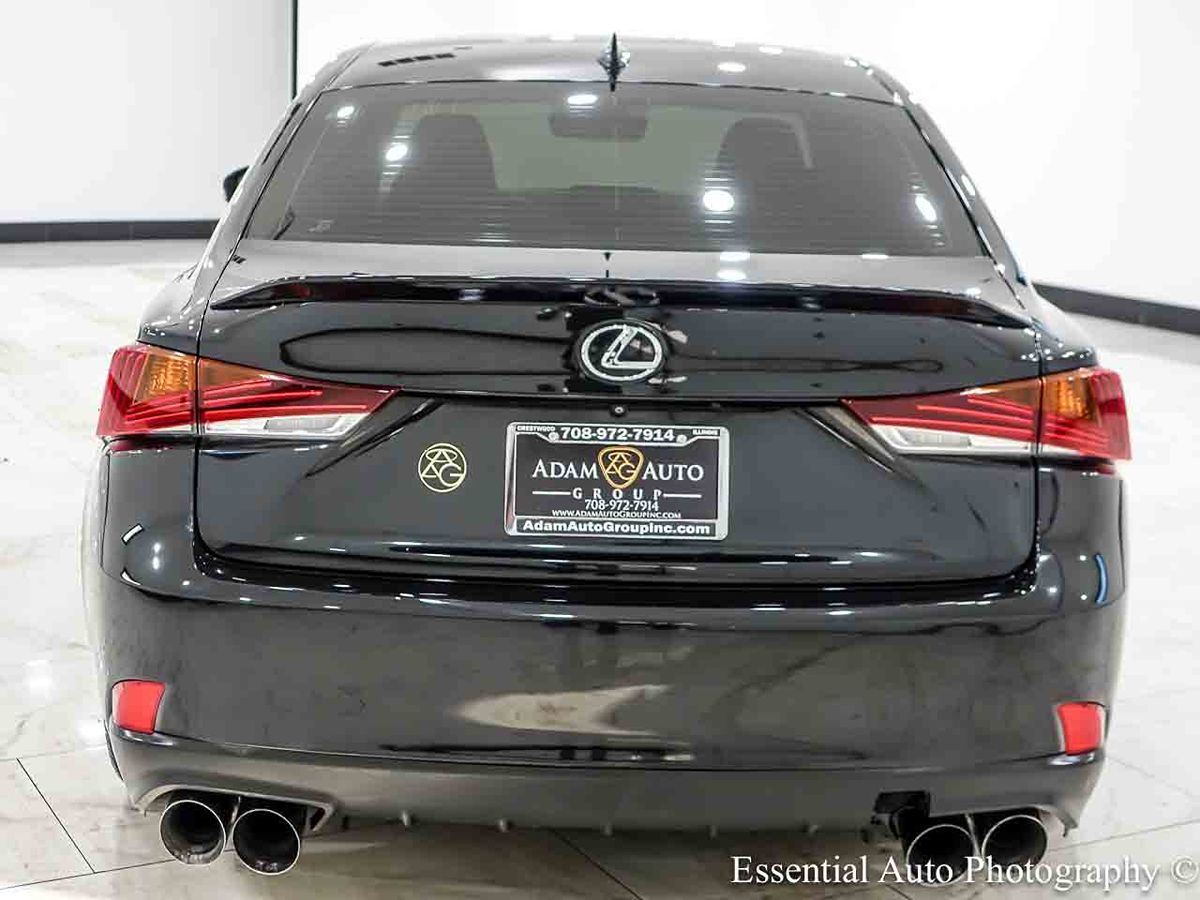 Photo 6 of this Lexus IS 300