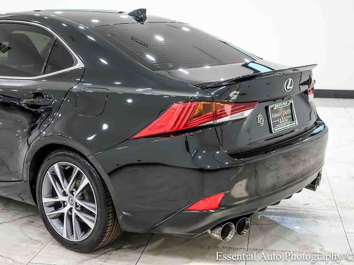 Photo 8 of this Lexus IS 300