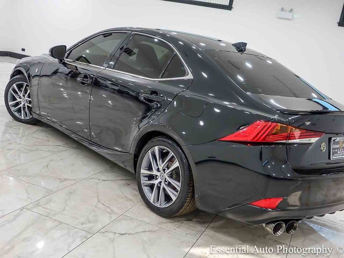 Photo 9 of this Lexus IS 300