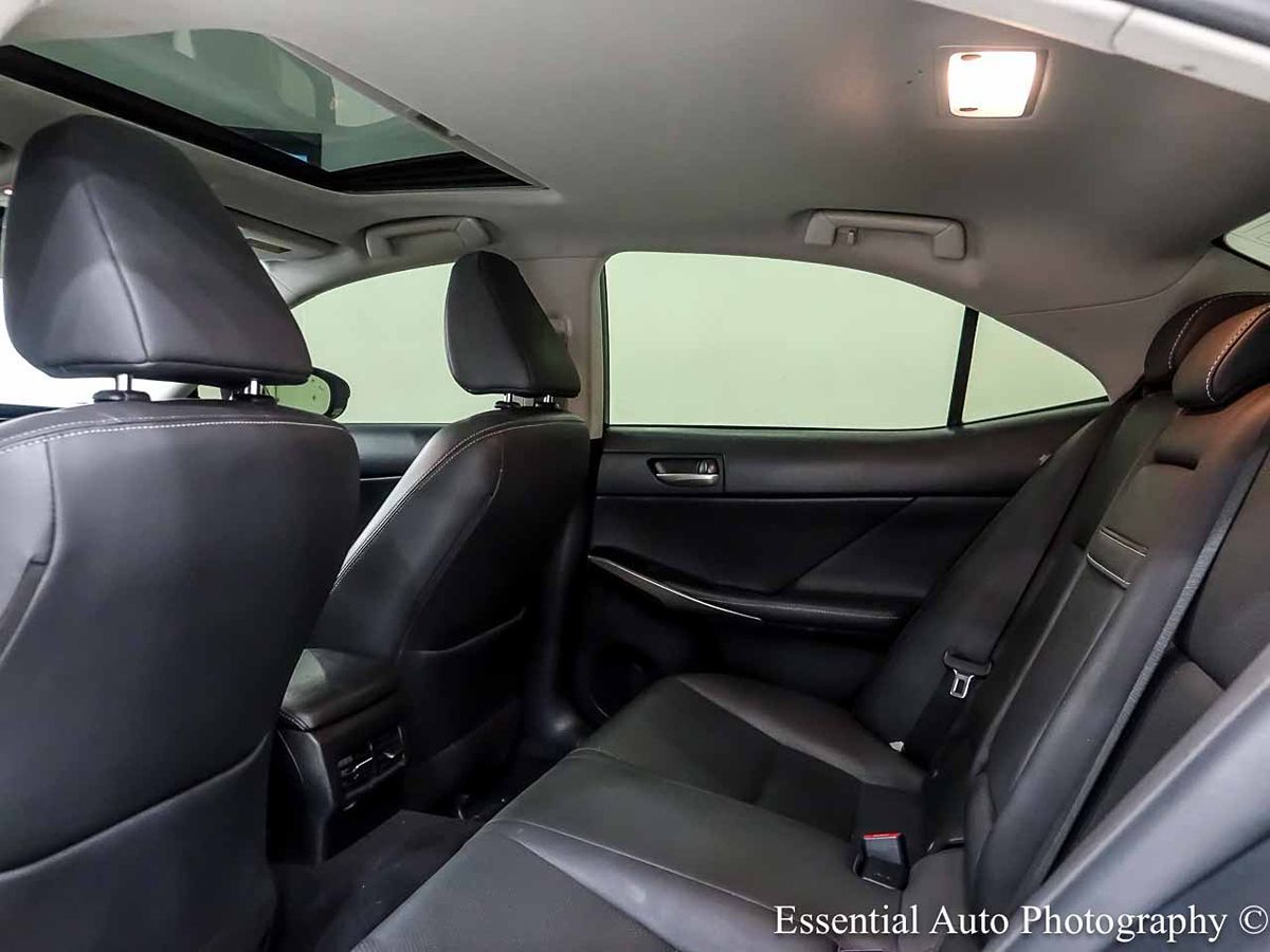Photo 14 of this Lexus IS 300