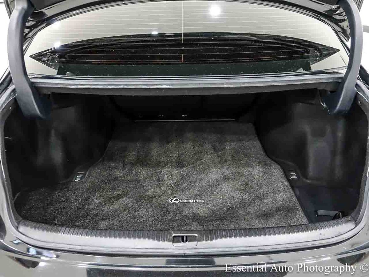 Photo 24 of this Lexus IS 300