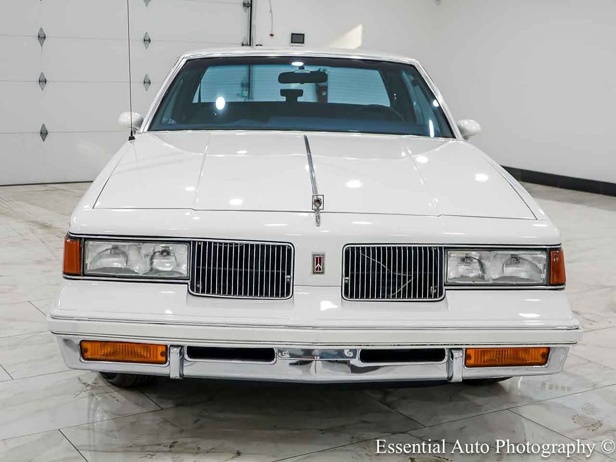 Photo 6 of this Oldsmobile Cutlass Supreme