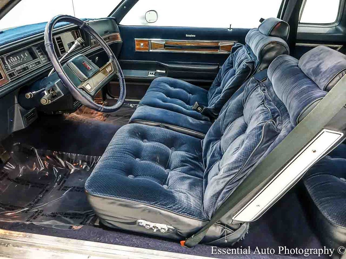 Photo 11 of this Oldsmobile Cutlass Supreme
