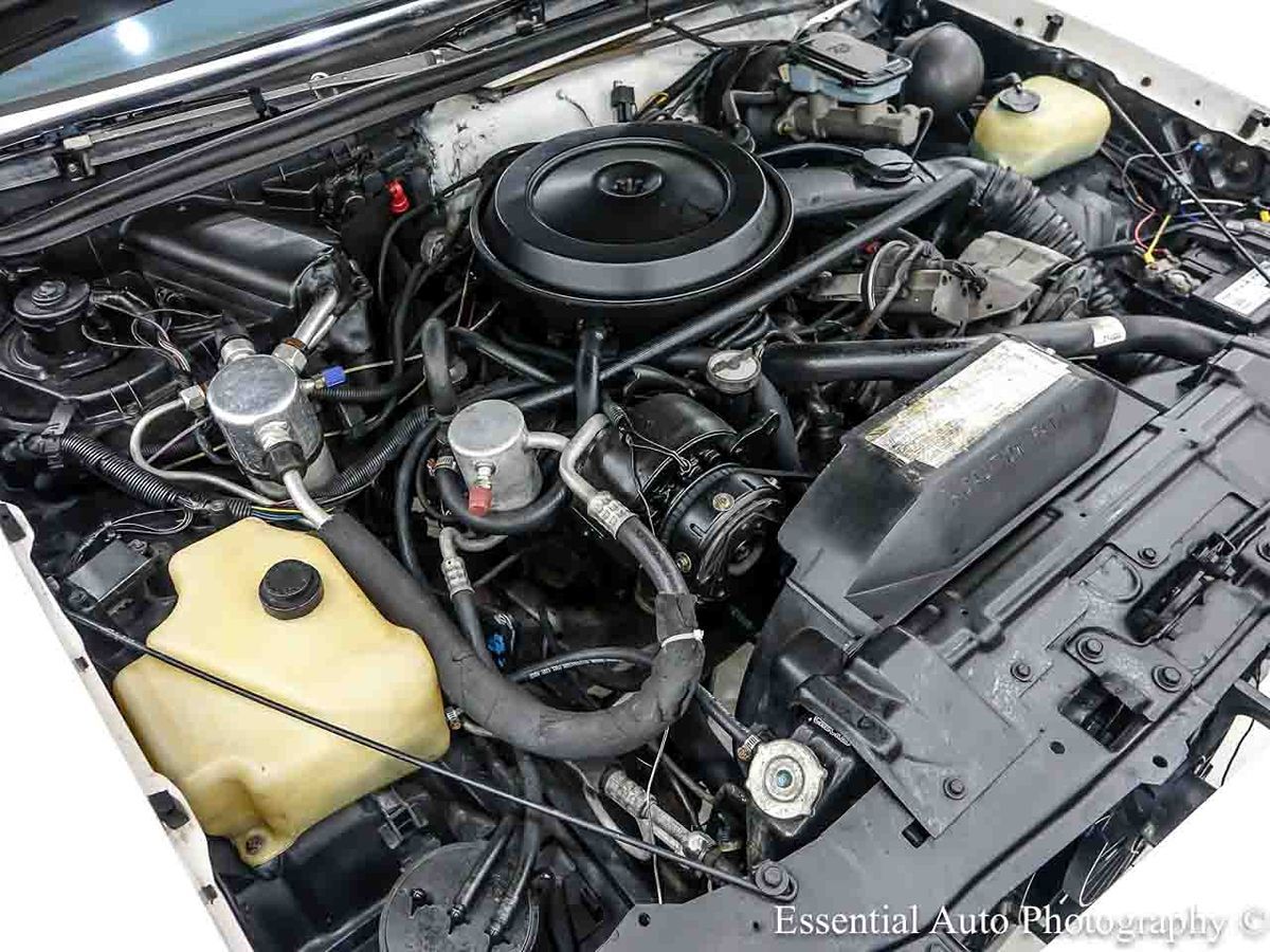 Photo 23 of this Oldsmobile Cutlass Supreme