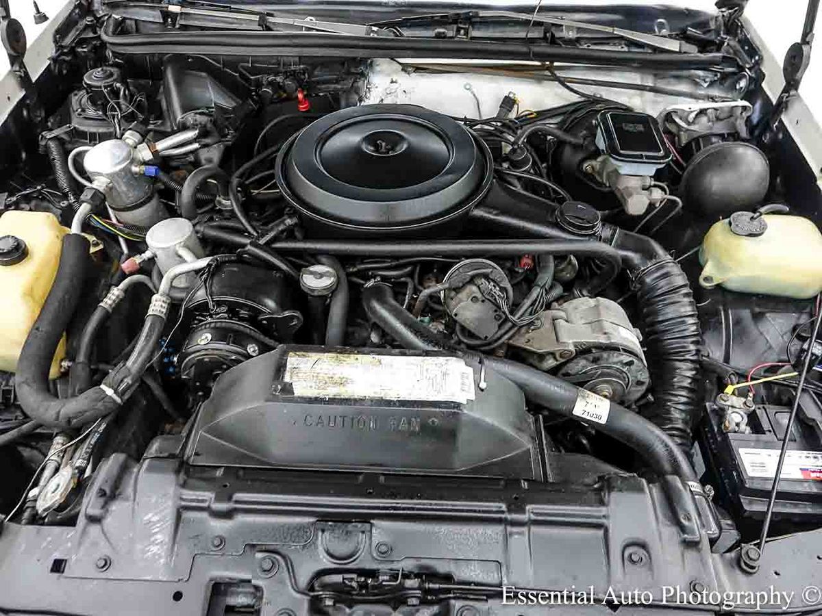 Photo 24 of this Oldsmobile Cutlass Supreme