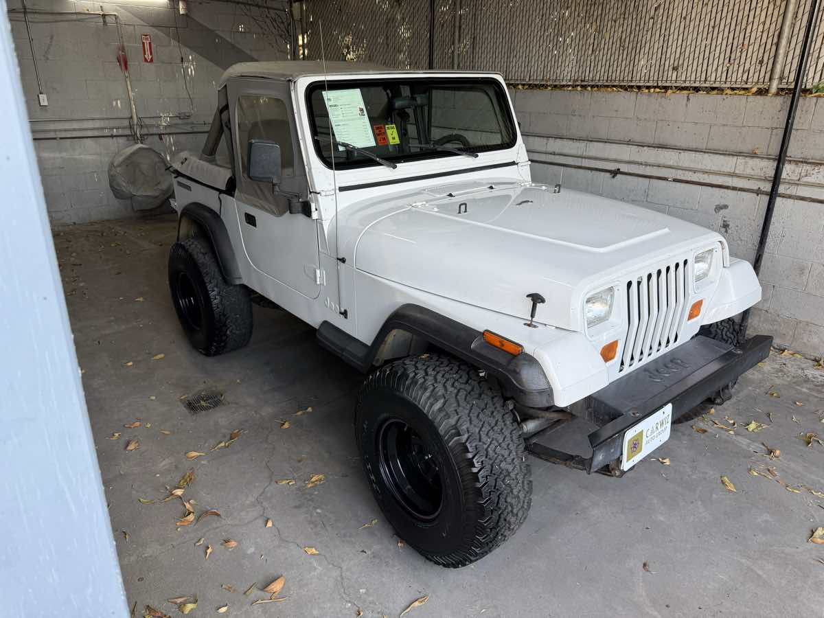 1988 Jeep Wrangler Two-Door Base photo 5