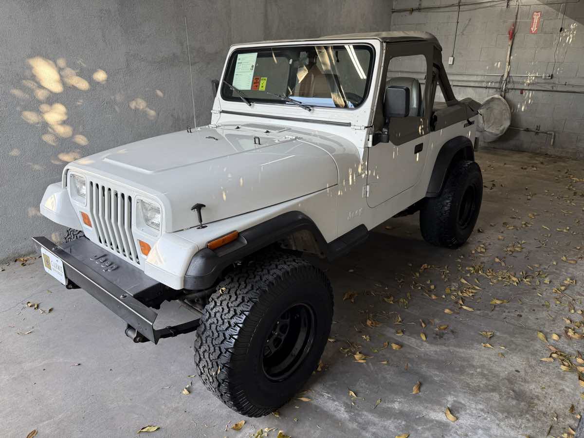 1988 Jeep Wrangler Two-Door Base photo 6