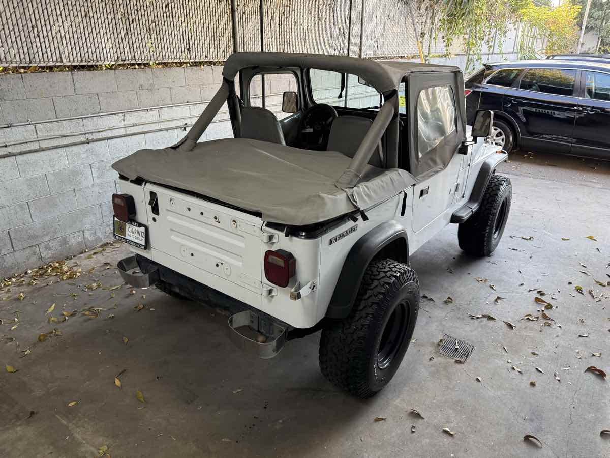 1988 Jeep Wrangler Two-Door Base photo 12