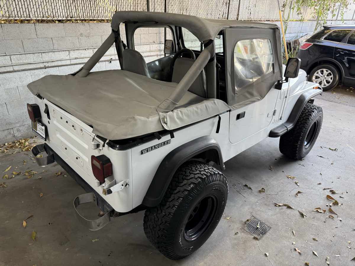 1988 Jeep Wrangler Two-Door Base photo 13