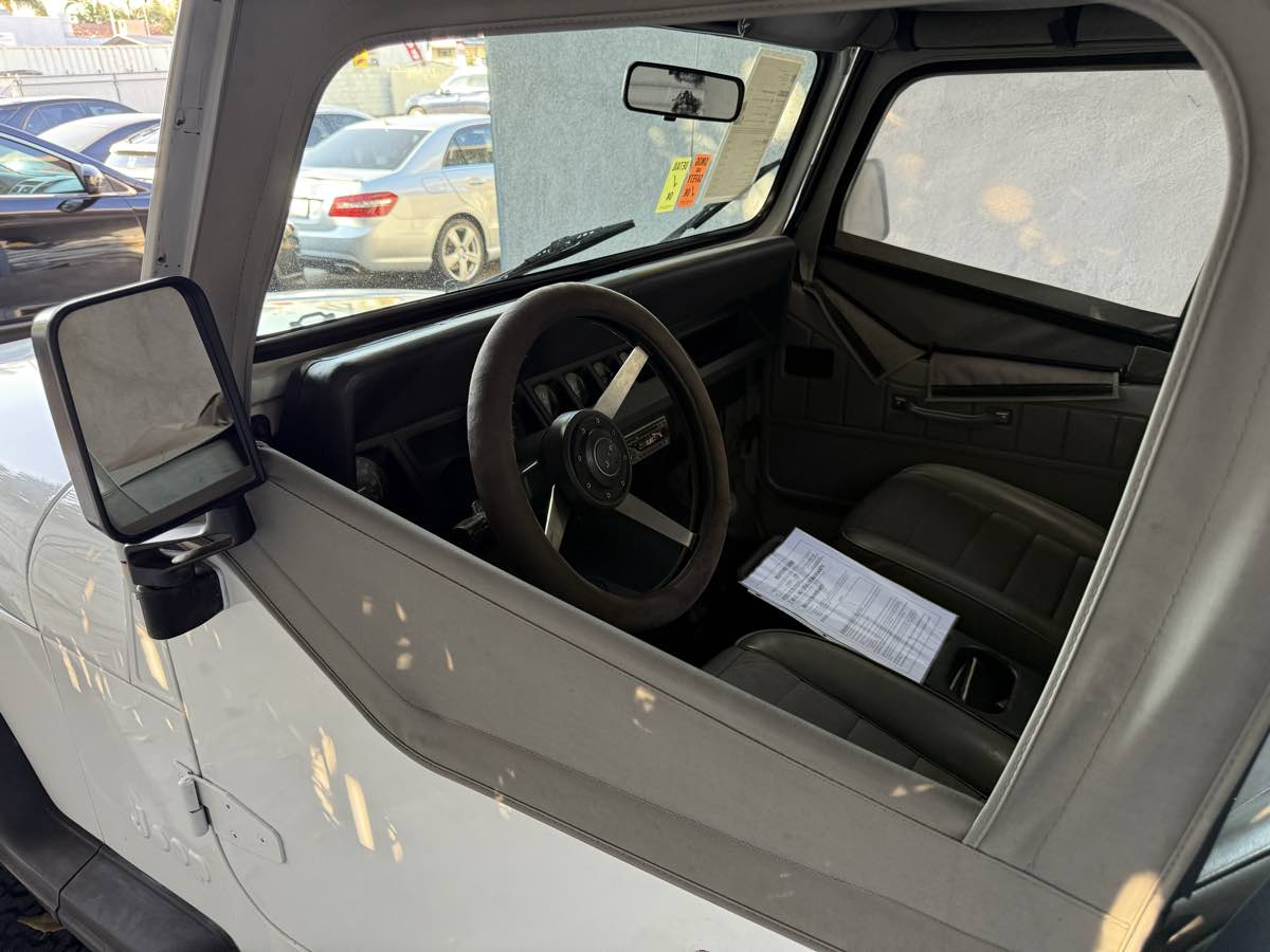1988 Jeep Wrangler Two-Door Base photo 18