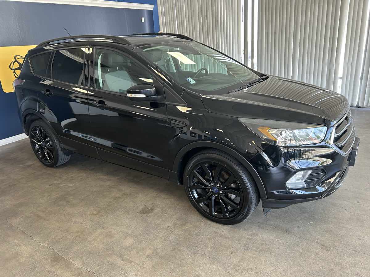 2017 Ford Escape Titanium photo 5