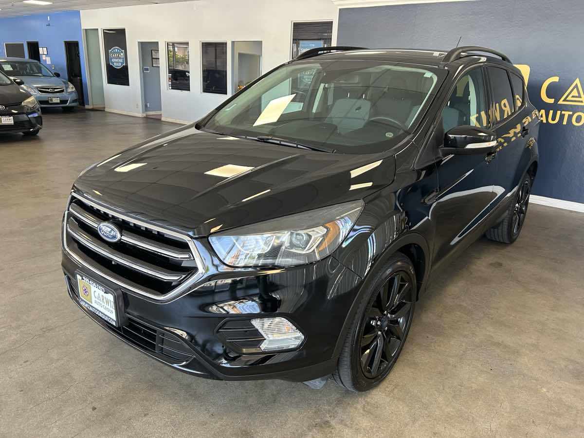 2017 Ford Escape Titanium photo 6