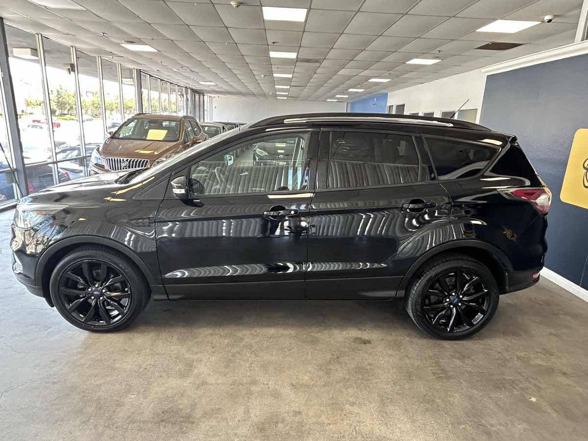 2017 Ford Escape Titanium photo 10