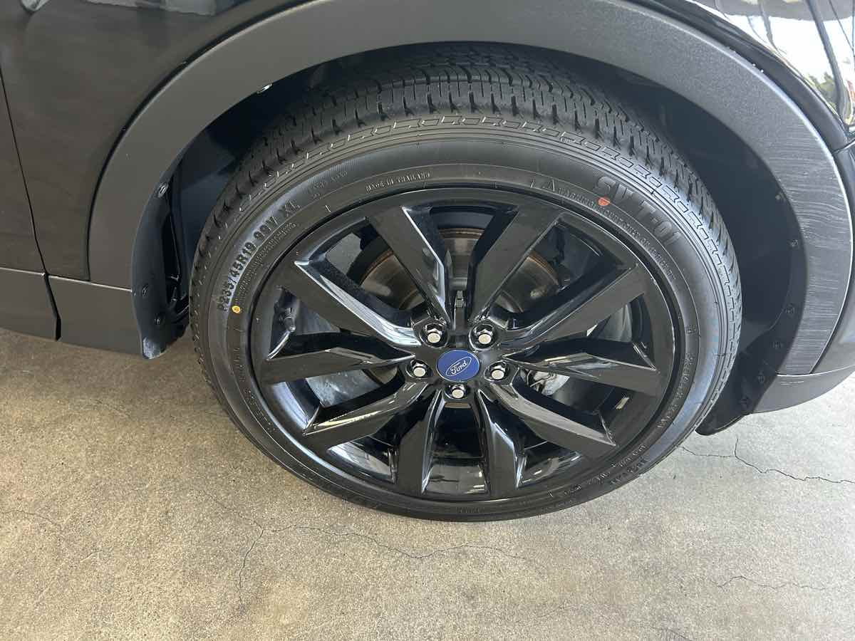 2017 Ford Escape Titanium photo 11