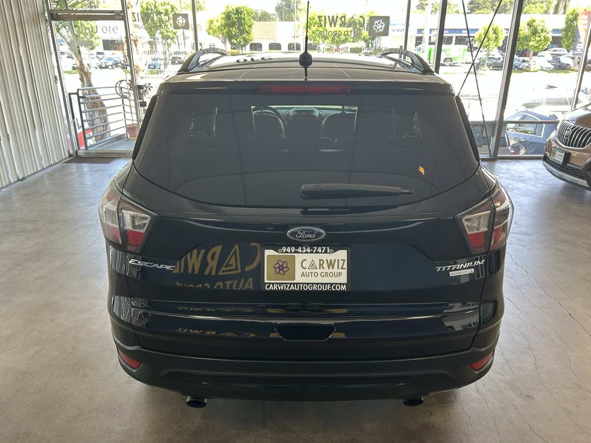 2017 Ford Escape Titanium photo 14