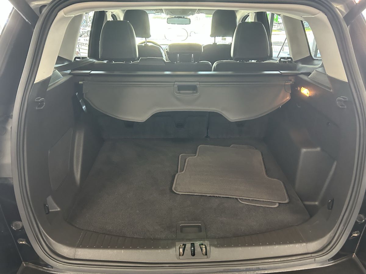2017 Ford Escape Titanium photo 22