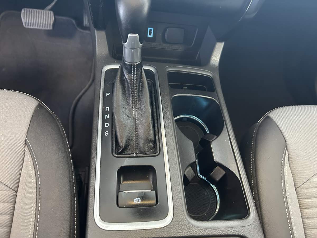 2017 Ford Escape Titanium photo 29