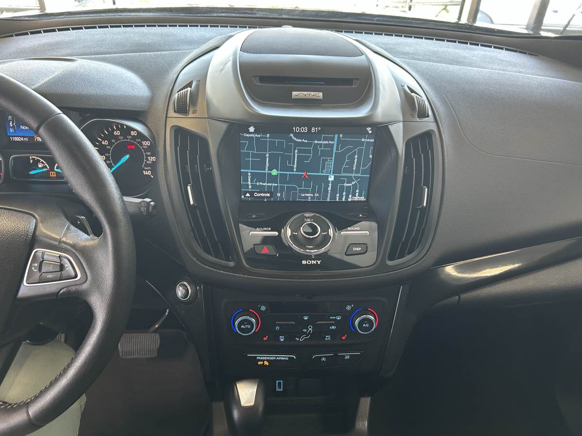 2017 Ford Escape Titanium photo 35