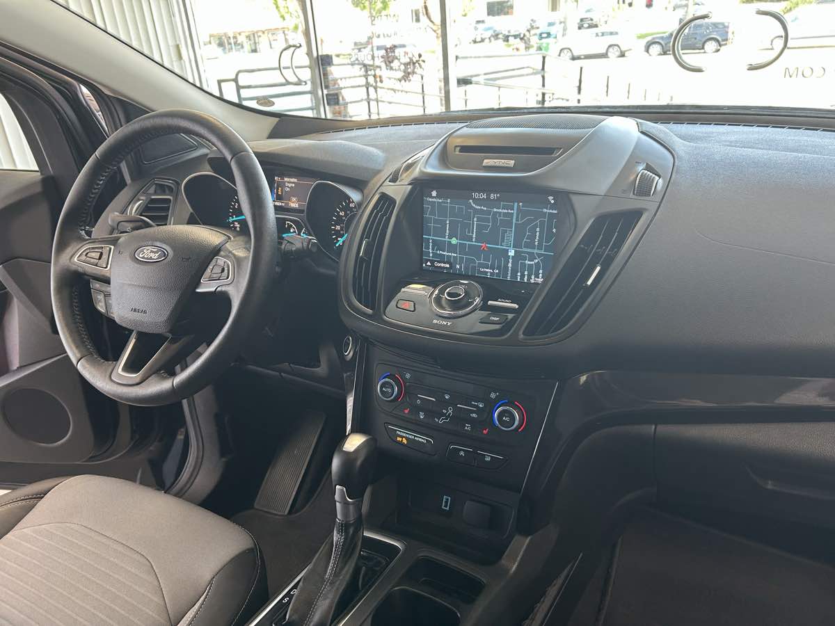 2017 Ford Escape Titanium photo 49