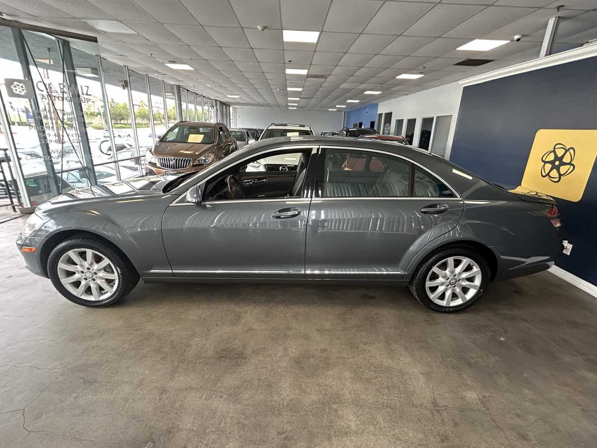 2008 Mercedes Benz S 550 photo 8
